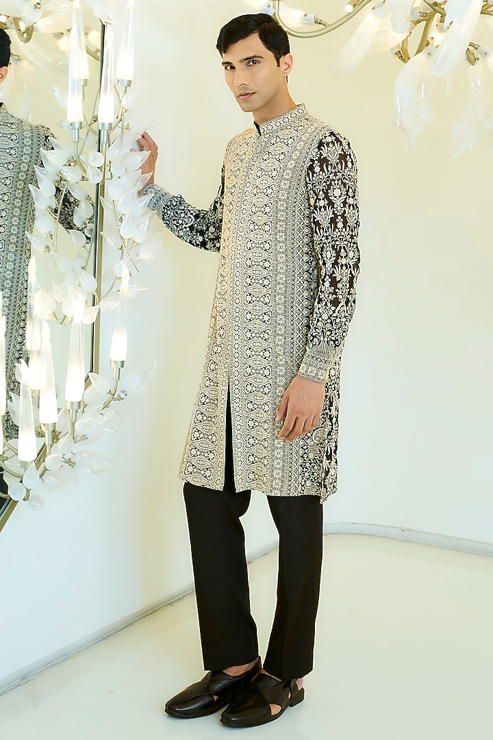 Black-White Georgette Thread Work Kurta Set by Rabani & Rakha Men at Pernia's Pop Up Shop