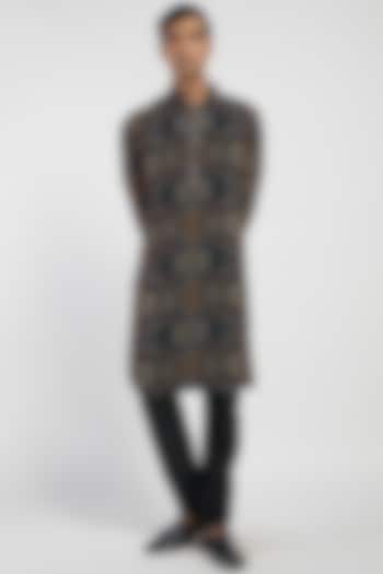 Black & Grey Mughal Bagh Kurta Set by Rabani & Rakha Men at Pernia's Pop Up Shop
