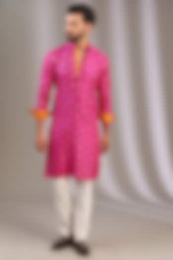 Fuchsia Silk Boota & Sequins Work Kurta Set by Rabani & Rakha Men at Pernia's Pop Up Shop