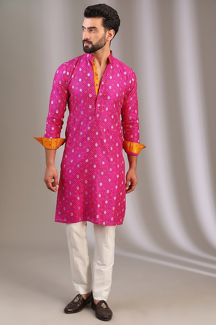 Fuchsia Silk Boota & Sequins Work Kurta Set by Rabani & Rakha Men at Pernia's Pop Up Shop