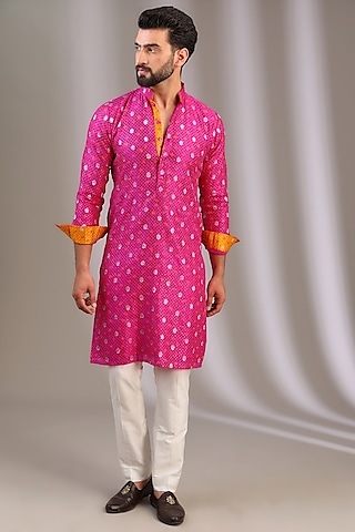 Fuchsia Silk Boota & Sequins Work Kurta Set by Rabani & Rakha Men