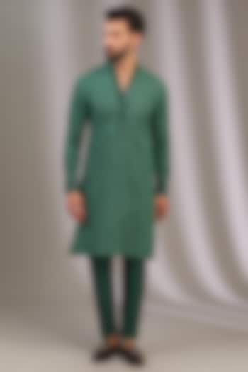 Green Georgette Thread Work Kurta Set by Rabani & Rakha Men