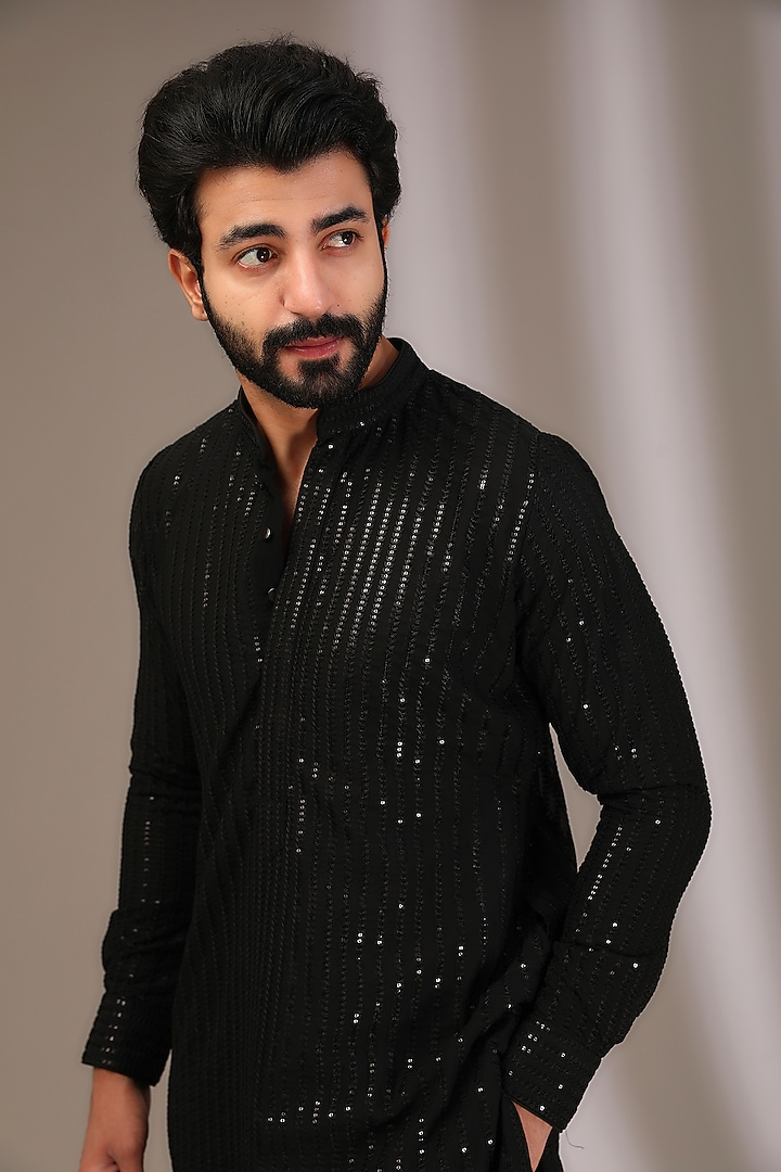 Black Georgette Thread & Sequins Embroidered Kurta Set by Rabani & Rakha Men at Pernia's Pop Up Shop