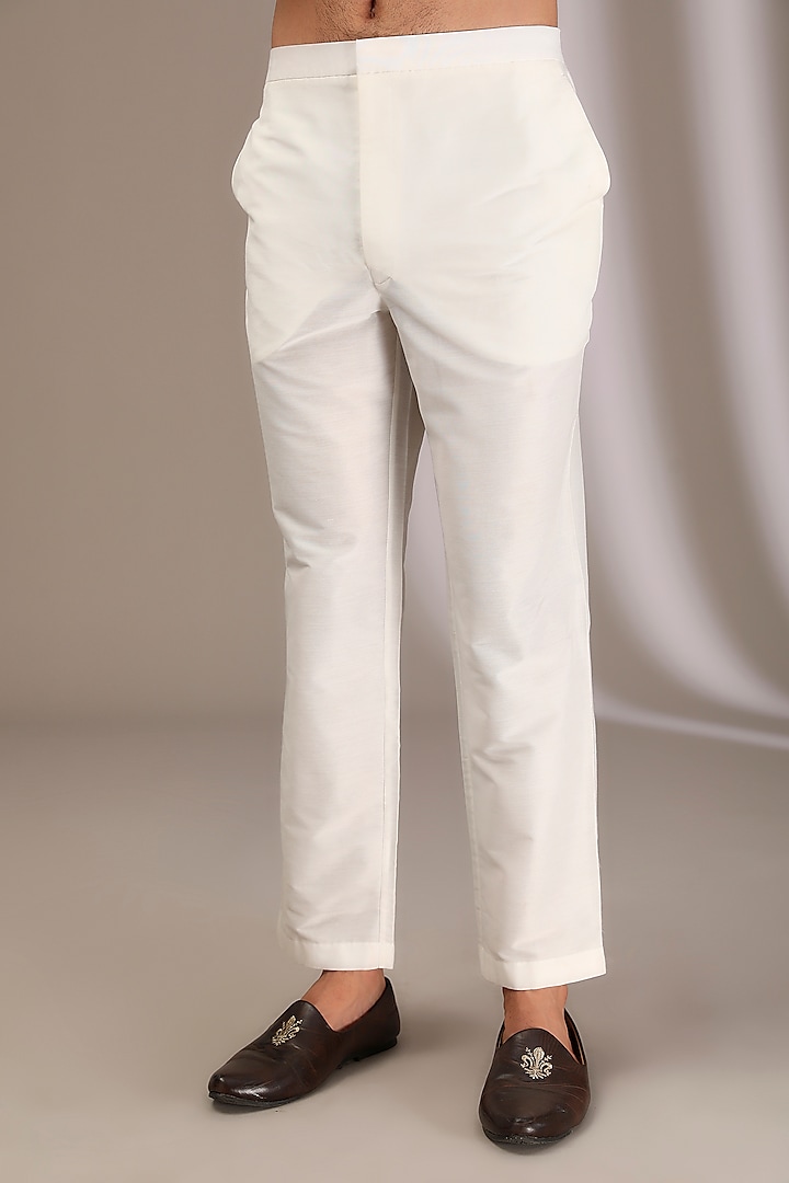 Ivory Georgette Mirror & Sequins Embroidered Kurta Set by Rabani & Rakha Men at Pernia's Pop Up Shop