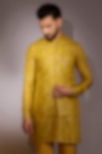 Mustard Yellow Silk Printed & Zari Work Bundi Jacket by Rabani & Rakha Men at Pernia's Pop Up Shop