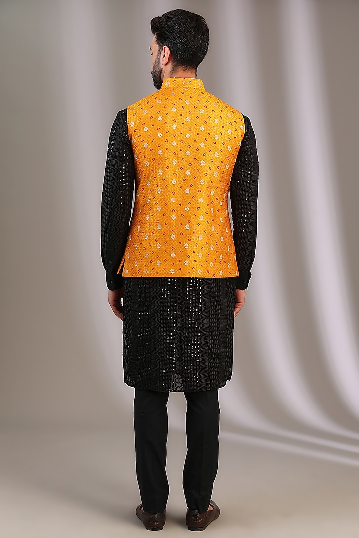 Yellow Silk Boota & Sequins Work Bundi Jacket Set by Rabani & Rakha Men at Pernia's Pop Up Shop