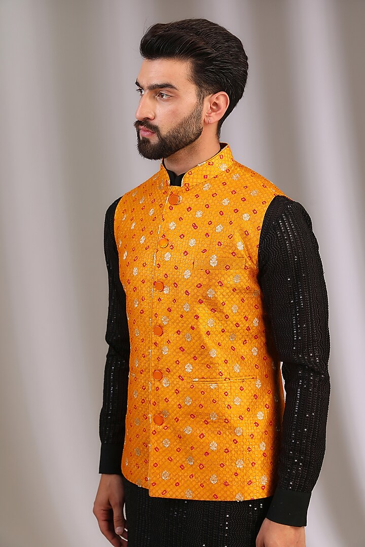 Yellow Silk Boota & Sequins Work Bundi Jacket Set by Rabani & Rakha Men at Pernia's Pop Up Shop