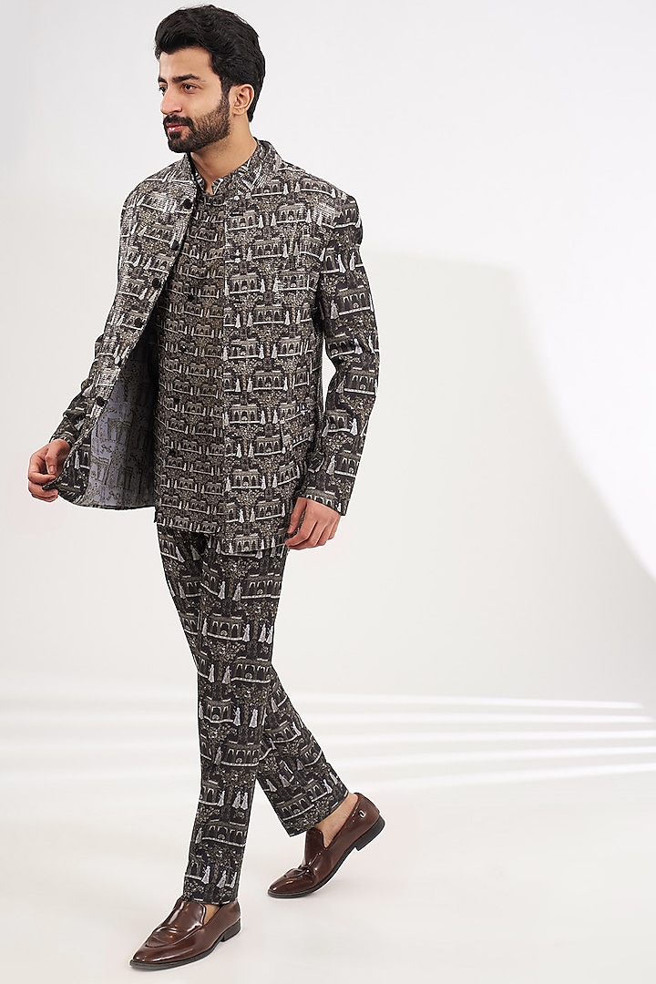 Black Crepe Sequins Embroidered Bandhgala Set by Rabani & Rakha Men at Pernia's Pop Up Shop