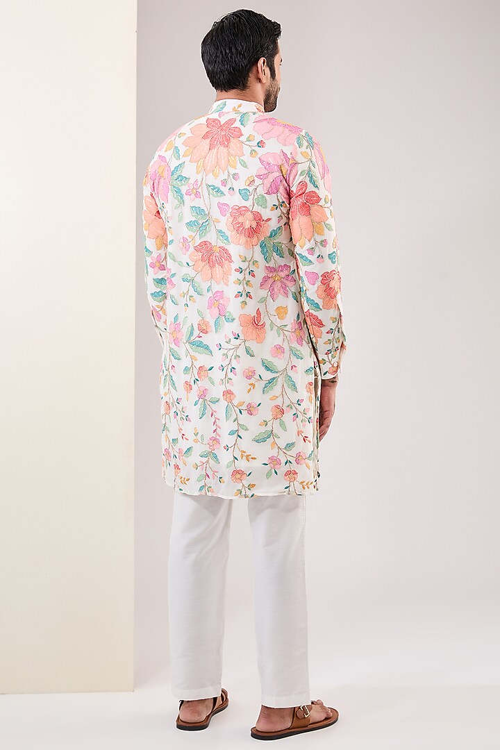 Off-White Georgette Thread Embroidered Kurta by Rabani & Rakha Men at Pernia's Pop Up Shop