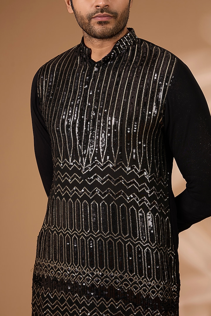 Black Georgette Sequins Embroidered Kurta Set by Rabani & Rakha Men at Pernia's Pop Up Shop