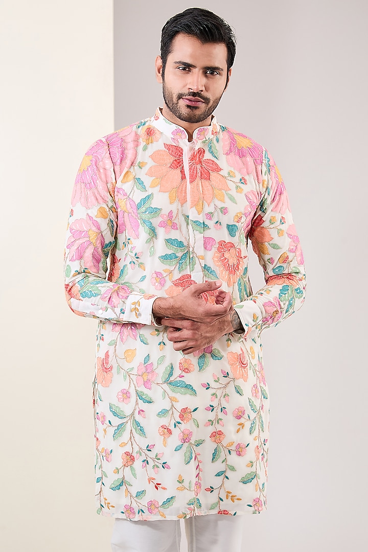 Off-White Georgette Thread & Sequins Embroidered Kurta Set by Rabani & Rakha Men at Pernia's Pop Up Shop