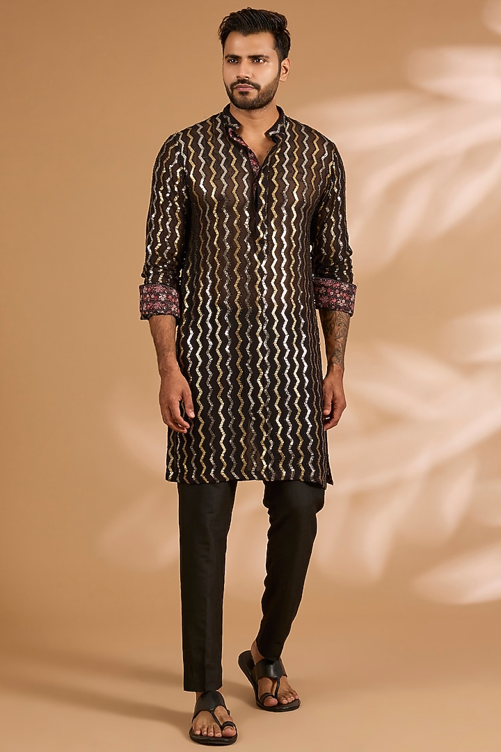 Black Georgette Printed & Sequins Embroidered Kurta Set by Rabani & Rakha Men at Pernia's Pop Up Shop