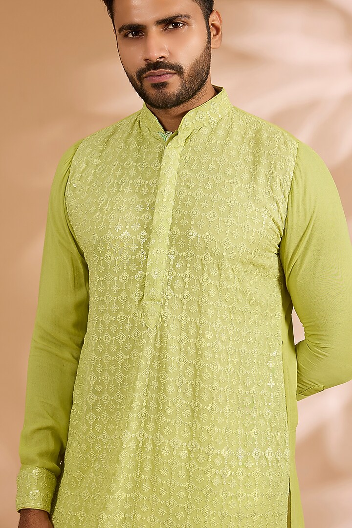 Lime Green Georgette Thread Embroidered Kurta Set by Rabani & Rakha Men at Pernia's Pop Up Shop