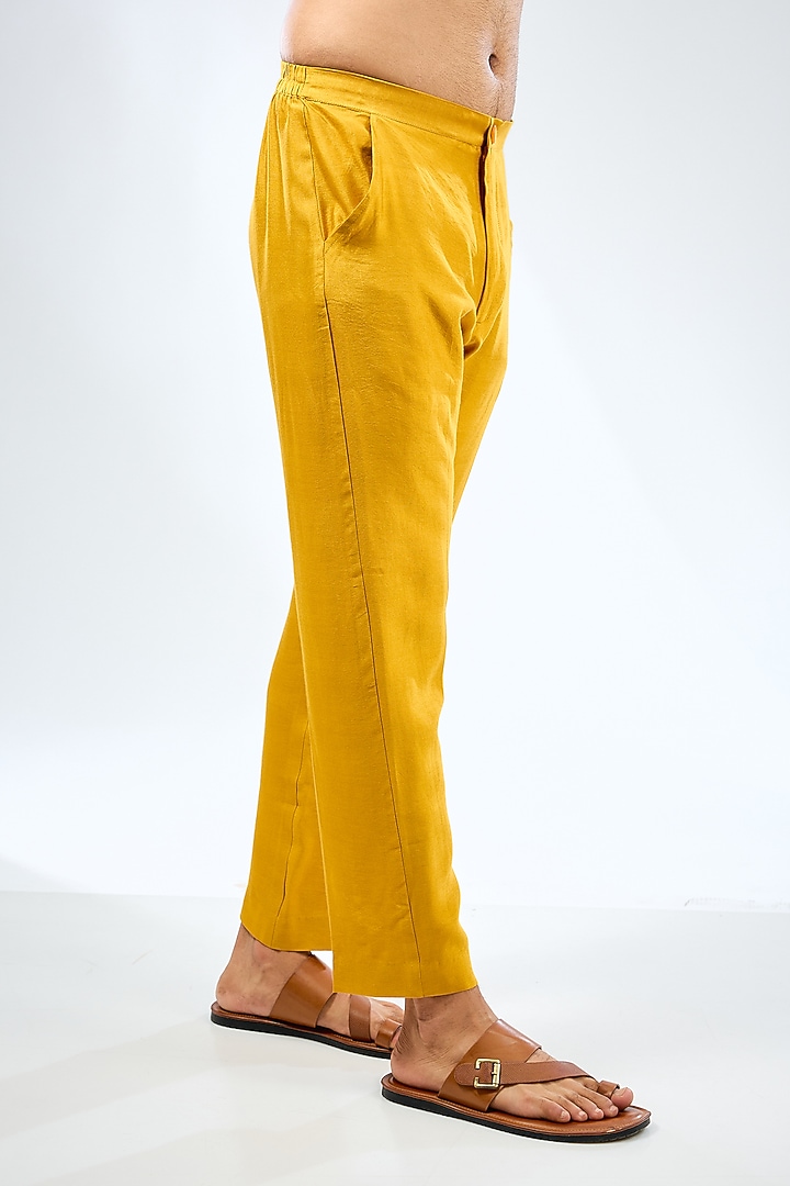 Multi-Colored Silk Sequins Work & Printed Kurta Set by Rabani & Rakha Men at Pernia's Pop Up Shop