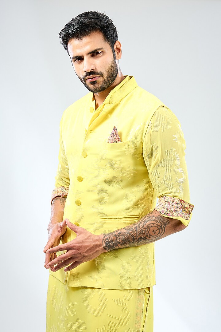Lemon Yellow Georgette Thread Embroidered & Printed Bundi Jacket Set by Rabani & Rakha Men at Pernia's Pop Up Shop