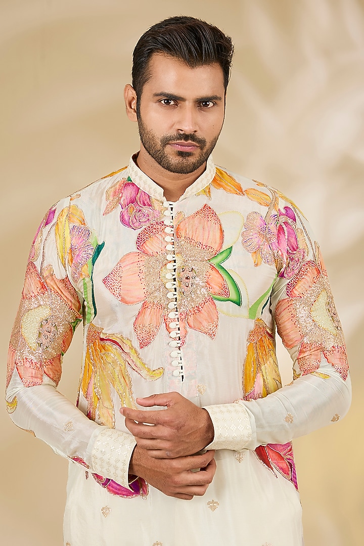 Cream Georgette Printed & Zari Embroidered Kurta Set by Rabani & Rakha Men at Pernia's Pop Up Shop