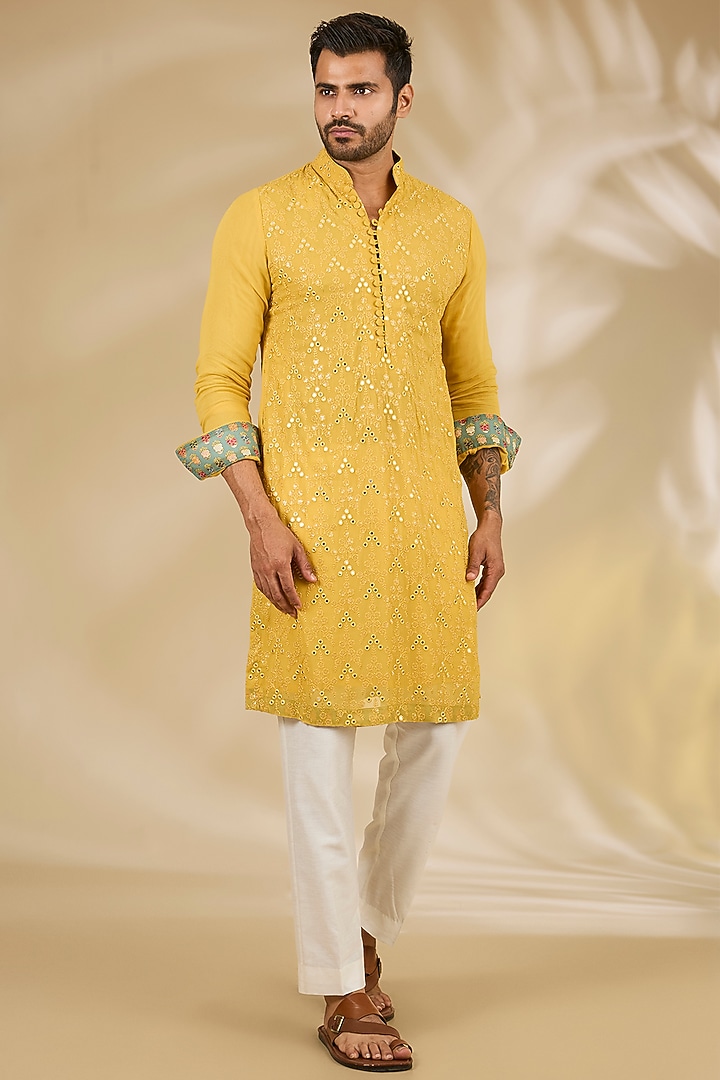 Haldi Yellow Georgette Printed & Thread Embroidered Kurta Set by Rabani & Rakha Men at Pernia's Pop Up Shop