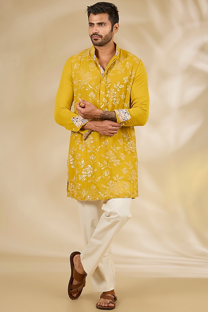 Haldi Yellow Georgette Sequins Embroidered Kurta Set by Rabani & Rakha Men at Pernia's Pop Up Shop
