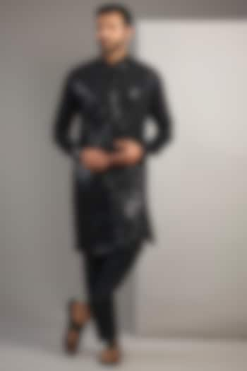 Black Georgette Jaal Embroidered Kurta Set by Rabani & Rakha Men at Pernia's Pop Up Shop