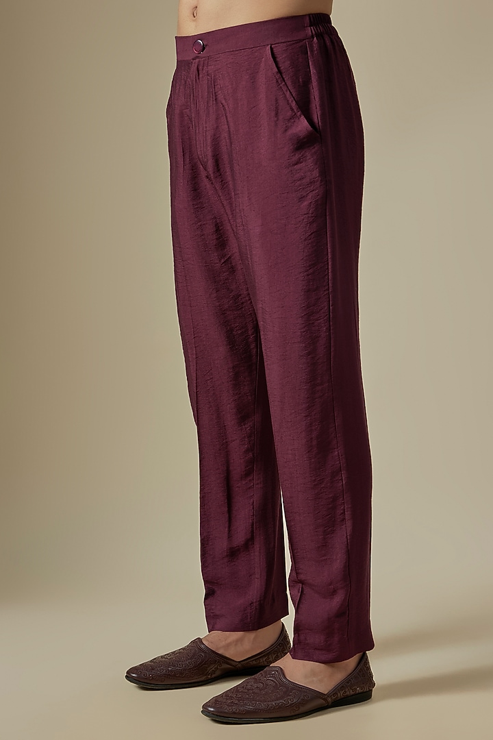 Wine Georgette Thread Embroidered Kurta Set by Rabani & Rakha Men at Pernia's Pop Up Shop