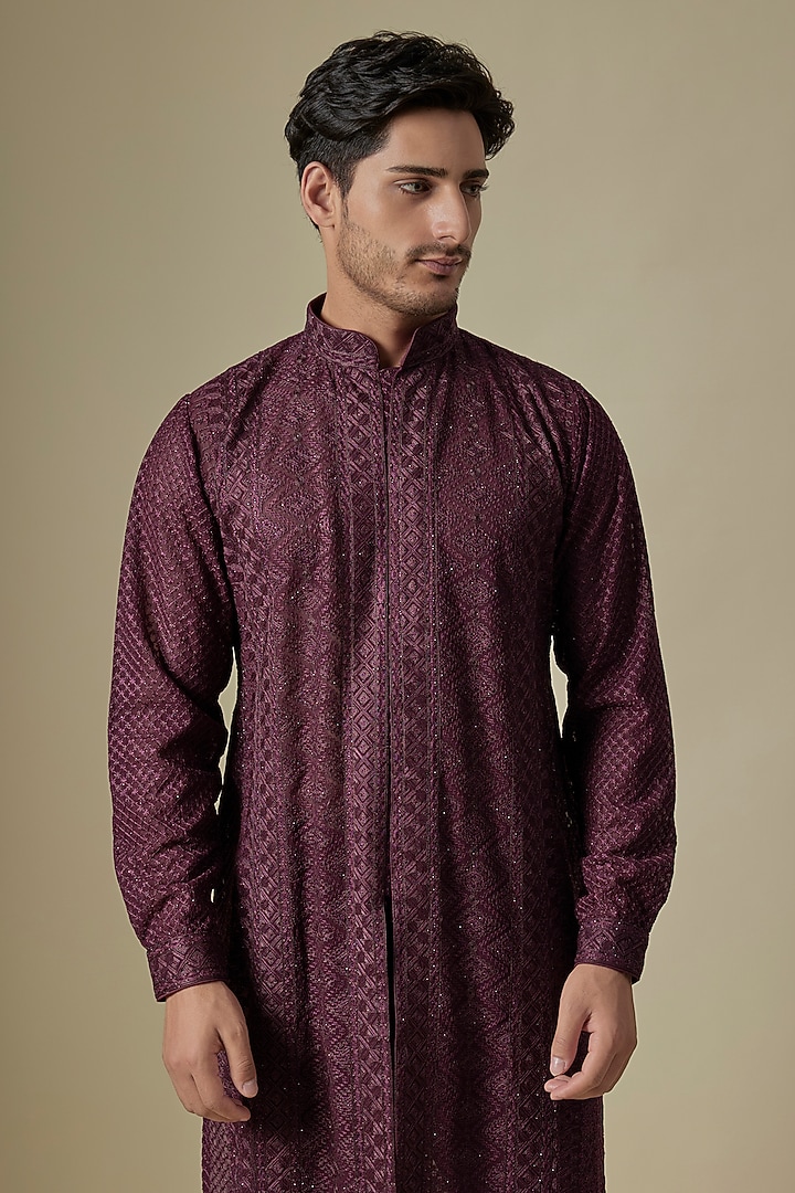 Wine Georgette Thread Embroidered Kurta Set by Rabani & Rakha Men at Pernia's Pop Up Shop