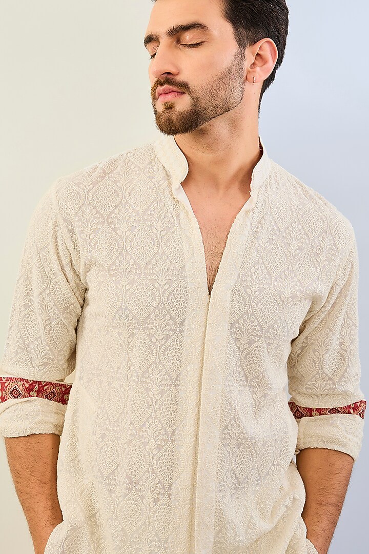 Ivory Georgette Thread Embroidered Kurta Set by Rabani & Rakha Men at Pernia's Pop Up Shop