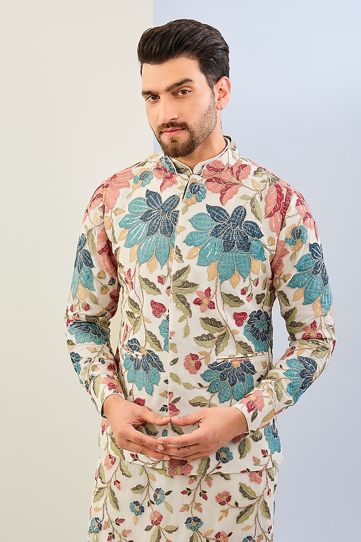 Off-White Georgette Thread Embroidered Bundi Jacket Set by Rabani & Rakha Men at Pernia's Pop Up Shop