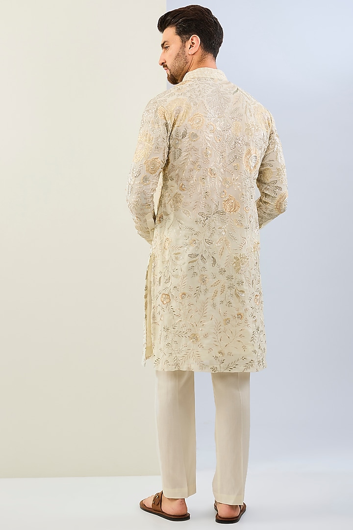 Off-White Georgette Thread Embroidered Kurta Set by Rabani & Rakha Men at Pernia's Pop Up Shop