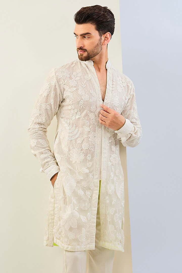White Net Thread Embroidered Kurta Set by Rabani & Rakha Men at Pernia's Pop Up Shop