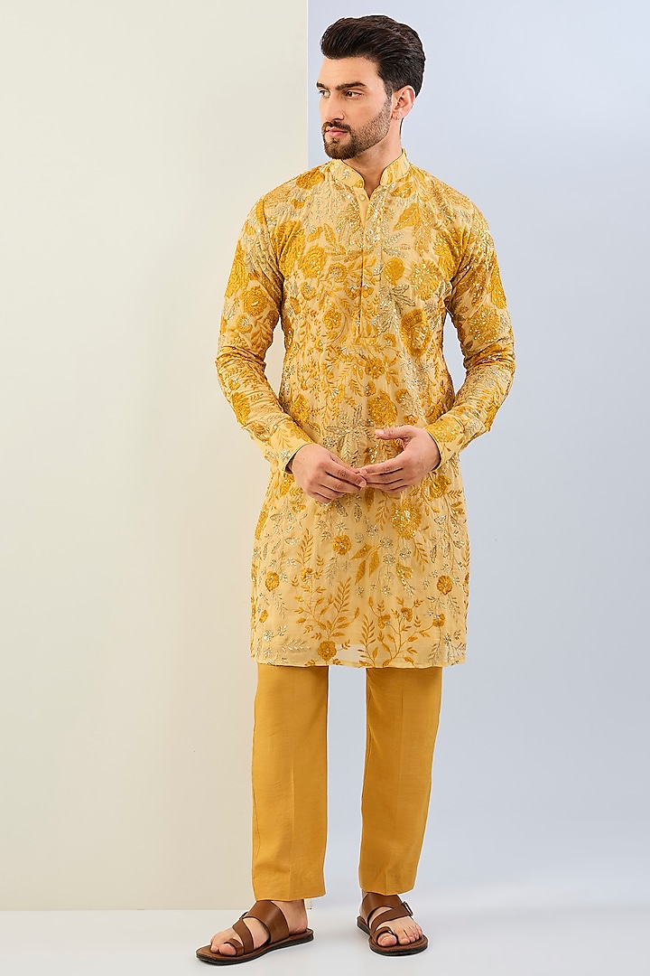 Haldi Yellow Georgette Sequins Embroidered Kurta Set by Rabani & Rakha Men at Pernia's Pop Up Shop