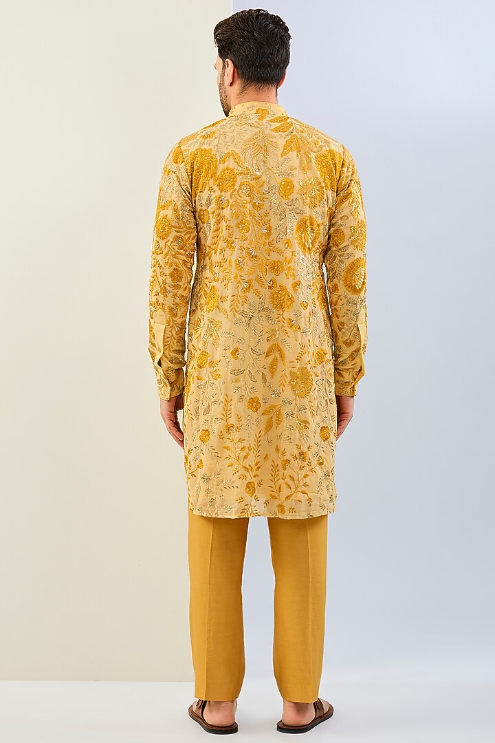Haldi Yellow Georgette Sequins Embroidered Kurta Set by Rabani & Rakha Men at Pernia's Pop Up Shop