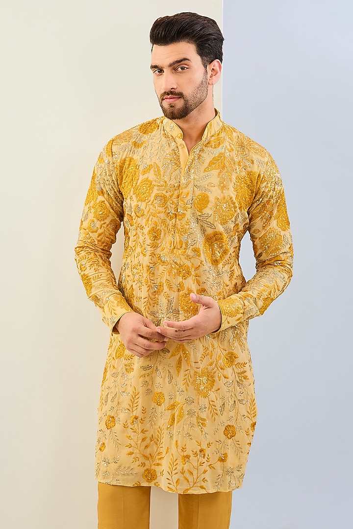 Haldi Yellow Georgette Sequins Embroidered Kurta Set by Rabani & Rakha Men at Pernia's Pop Up Shop