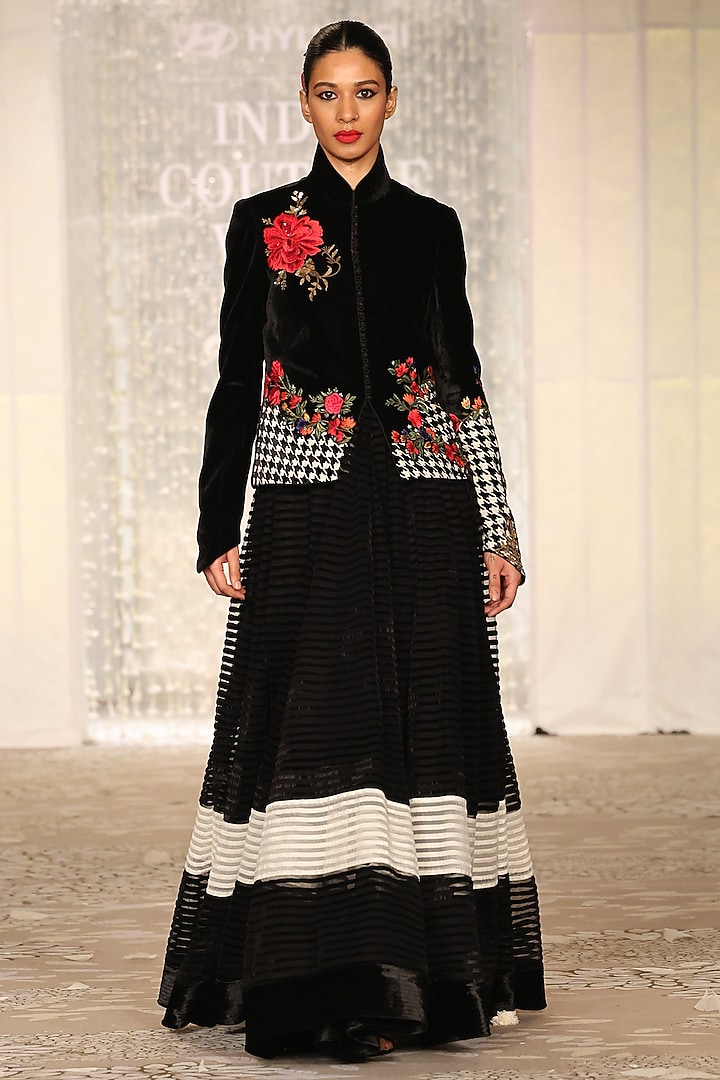 Black & Ivory Matka Silk Floral Embroidered Jacket by Rohit Bal at Pernia's Pop Up Shop