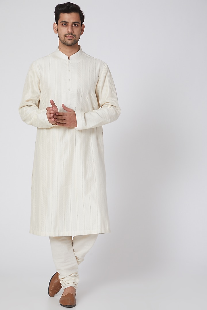 Ivory Chanderi Embroidered Pintuck Kurta Set by Rohit Bal Men at Pernia's Pop Up Shop