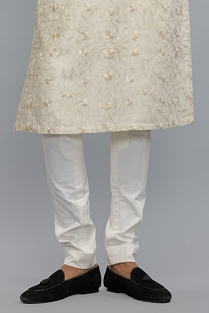 Ivory Chanderi Thread & Resham Embroidered Kurta Set by Rohit Bal Men at Pernia's Pop Up Shop
