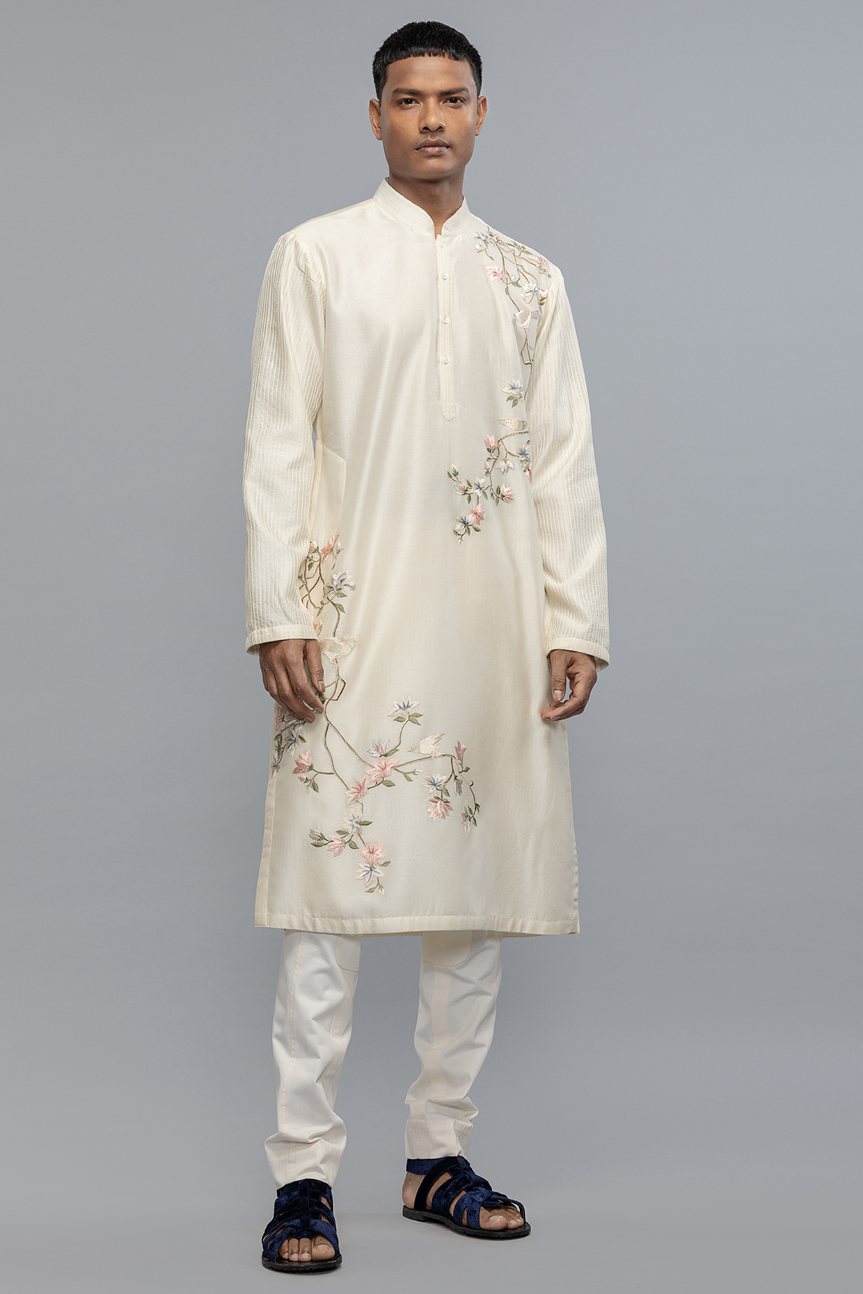 Ivory Chanderi Machine Embroidered Kurta Set by Rohit Bal Men