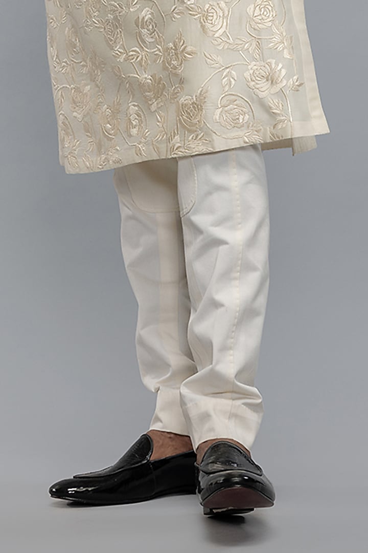 Ivory Chanderi Thread & Resham Embroidered Kurta Set by Rohit Bal Men at Pernia's Pop Up Shop
