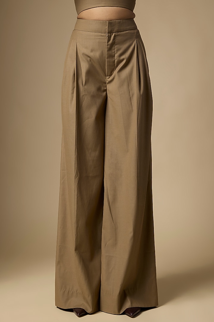 Beige Suiting Oversized Blazer Set by Ranbir Mukherjee at Pernia's Pop Up Shop