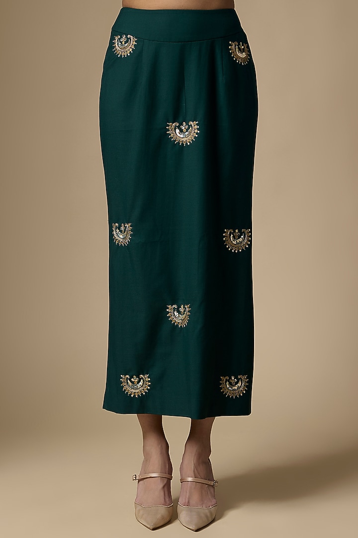 Green Suiting Tikki Hand Embroidered Skirt Set by Ranbir Mukherjee at Pernia's Pop Up Shop