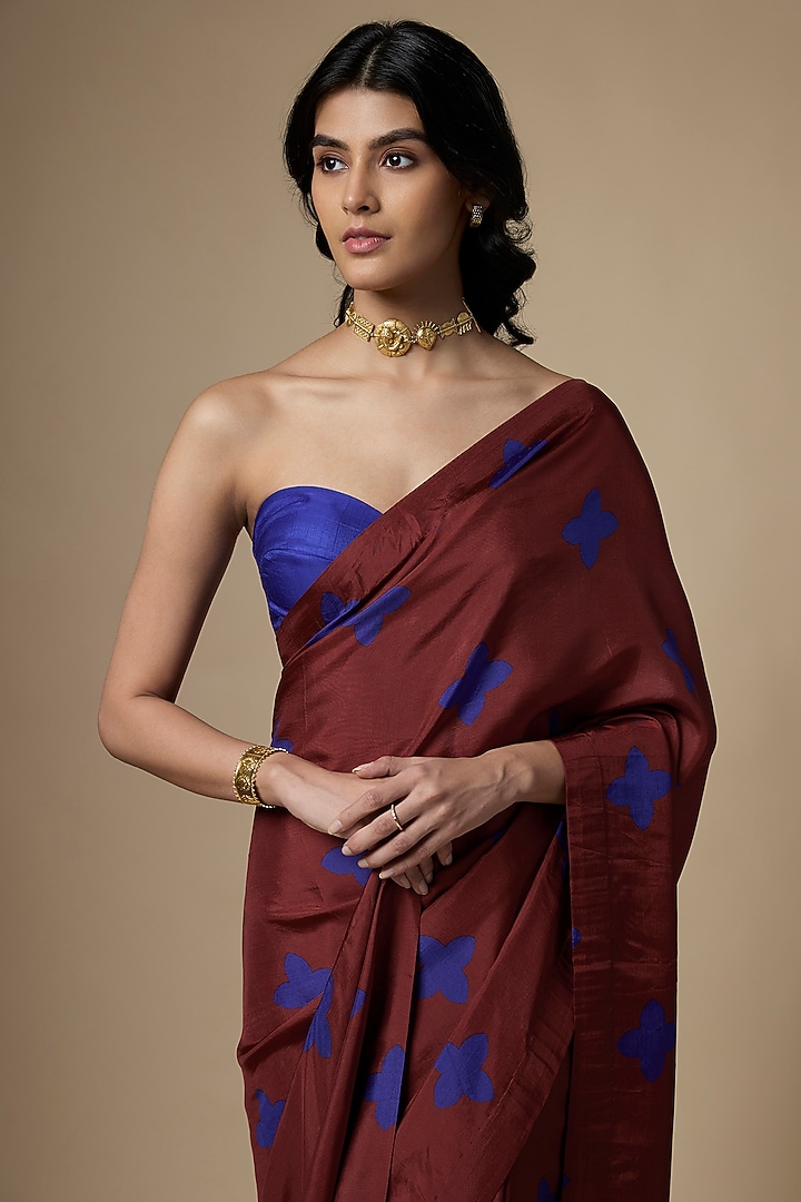 Brown Pure Habutai Silk Printed Festive Saree Set by Ranbir Mukherjee at Pernia's Pop Up Shop