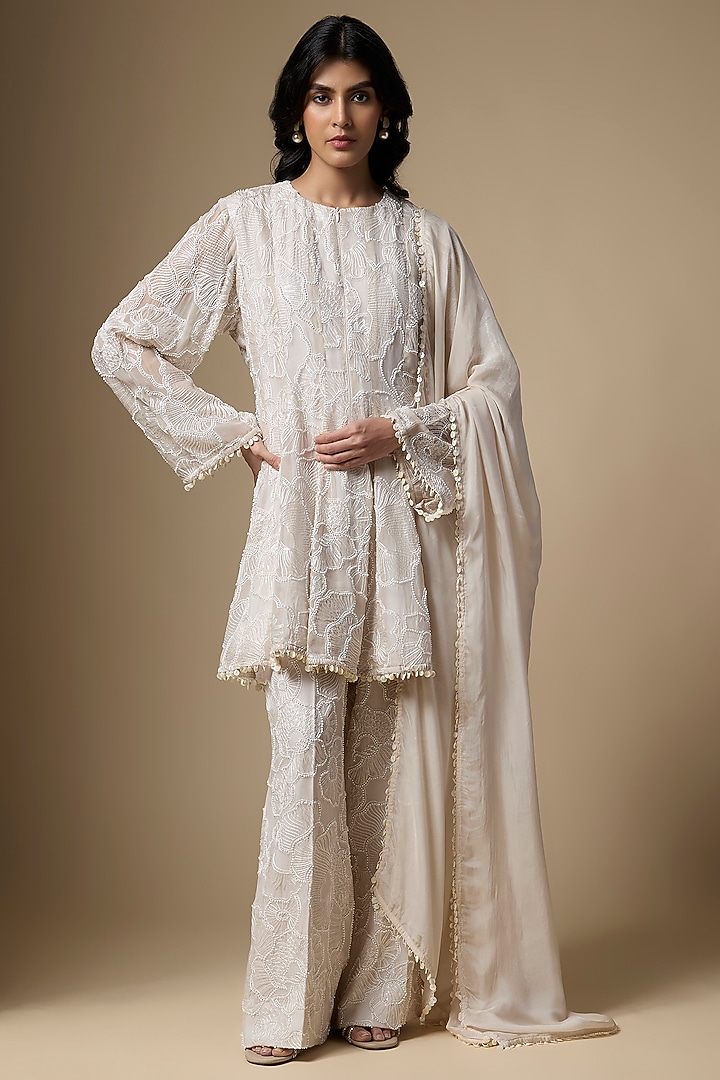 Off-White Soft Organza Cutdana Embellished Wedding Anarkali Set by Ranbir Mukherjee at Pernia's Pop Up Shop