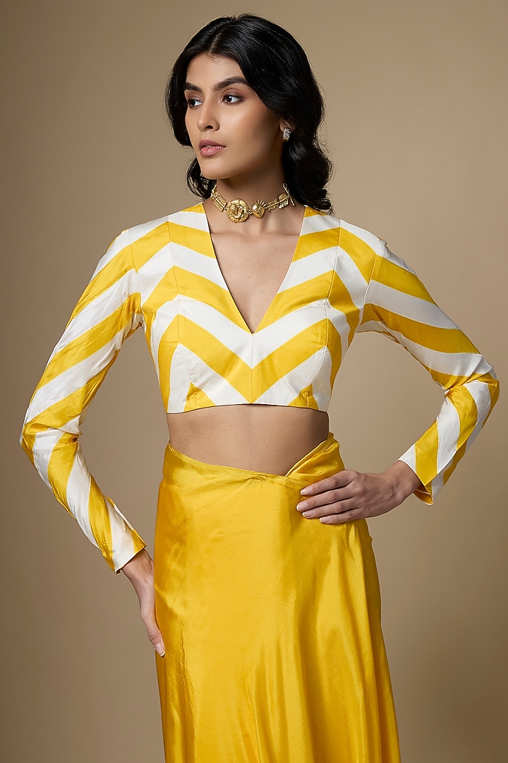 Yellow Pure Habutai Silk Printed Festive Saree Set by Ranbir Mukherjee at Pernia's Pop Up Shop