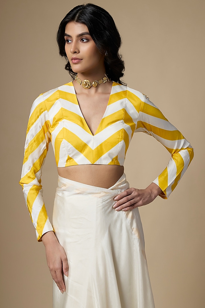 White & Yellow Pure Habutai Silk Printed Festive Saree Set by Ranbir Mukherjee at Pernia's Pop Up Shop