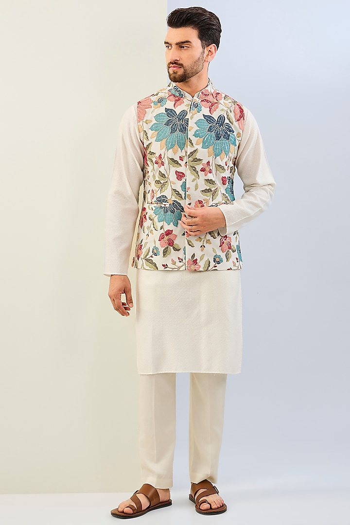 Off-White Georgette Thread Embroidered Bundi Jacket Set by Rabani & Rakha Men at Pernia's Pop Up Shop