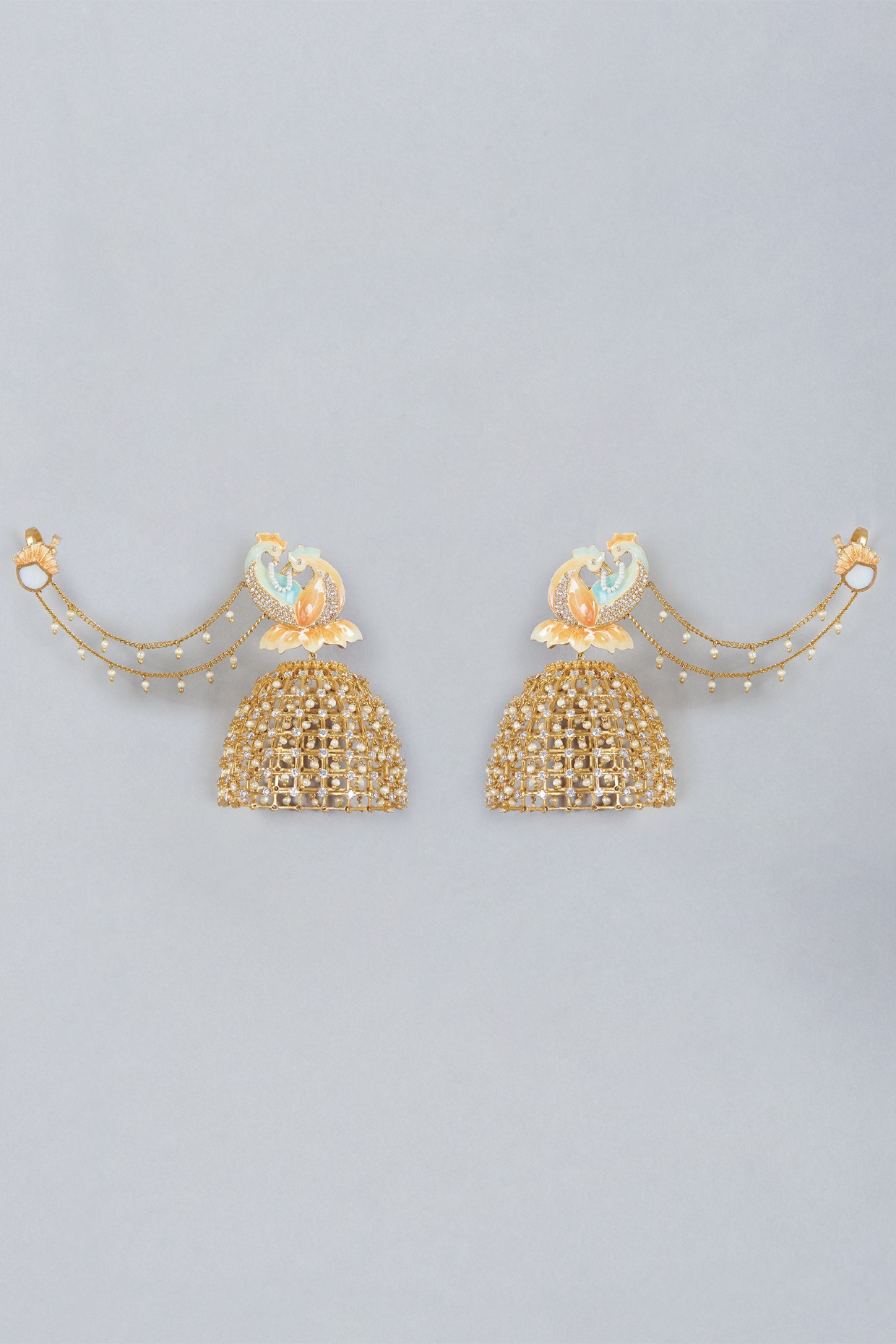 A trend that's here to stay - antique earcuffs to elevate your look! |  Wedding jewellery designs, Indian bridal jewelry sets, Bridal jewelery