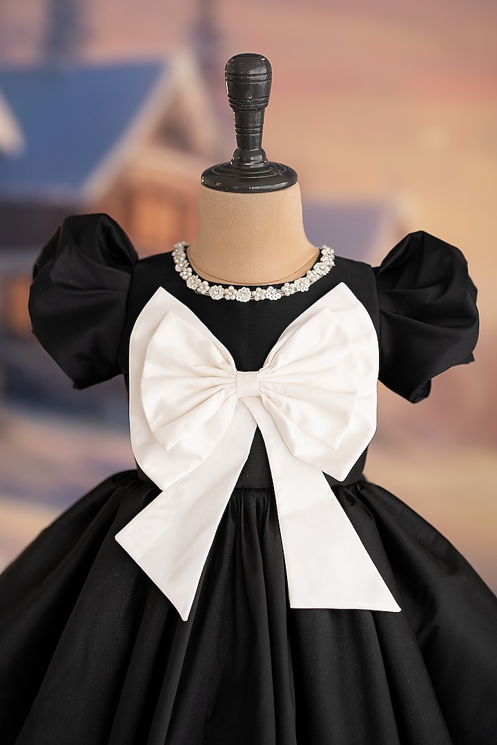 Black Taffeta Embellished Dress For Girls by Ruchikalathlabel at Pernia's Pop Up Shop