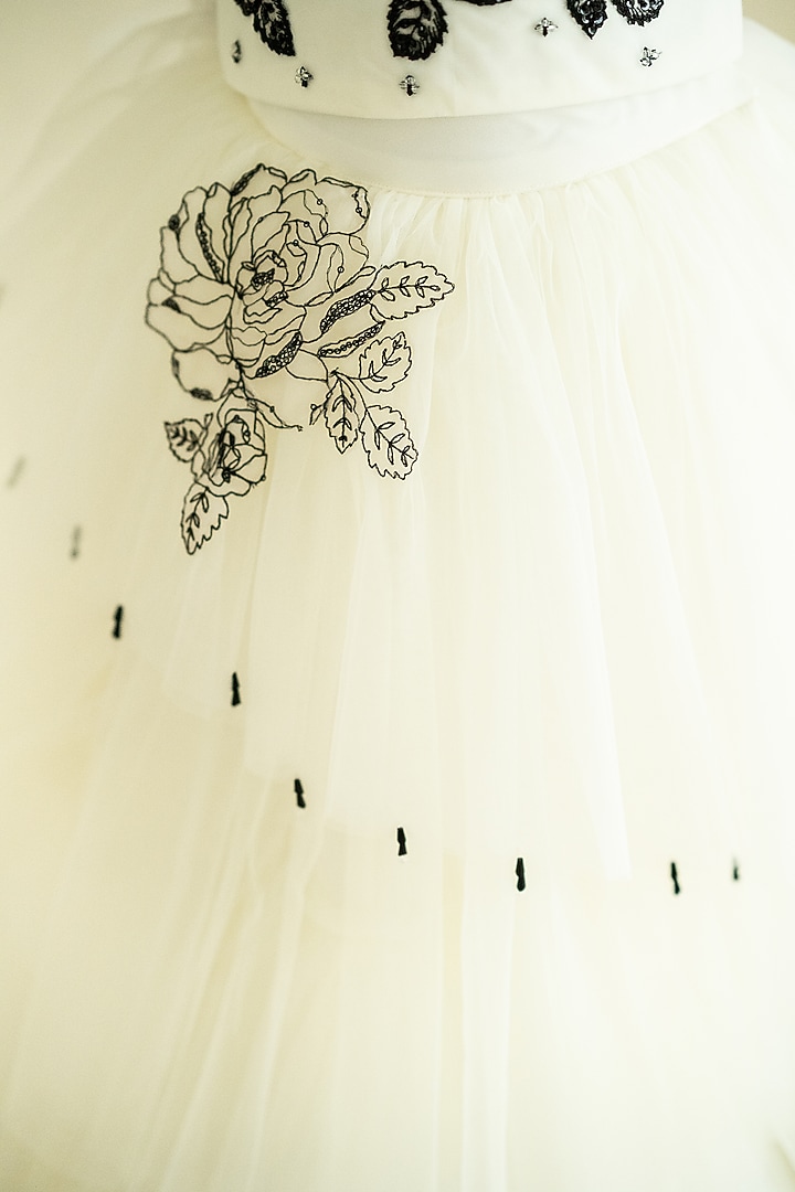 White Tulle Net Floral Embellished Lehenga Set For Girls by Ruchikalathlabel at Pernia's Pop Up Shop