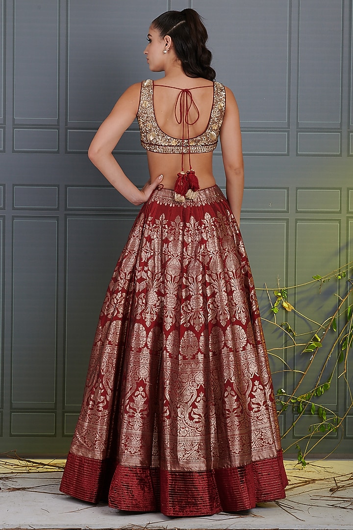 Maroon Pure Silk Banarasi Wedding Lehenga Set by RCKC AURUM at Pernia's Pop Up Shop