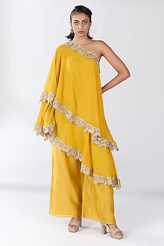 Yellow Silk Blend Georgette One-Shoulder Kaftan Set by RCKC AURUM