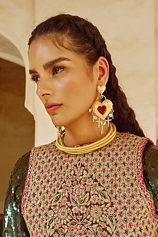 Gold Finish Twirled Choker Necklace by Radhika Agrawal Jewels